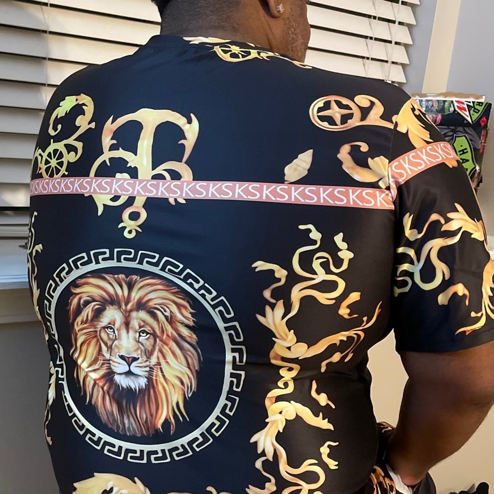 Man’s lion short set